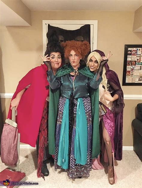 The Sanderson Sisters Hocus Pocus Costume | Easy DIY Costumes