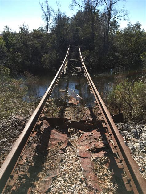 #Abandoned#Industrial #Trains&Tracks | Abandoned train, Abandoned ...