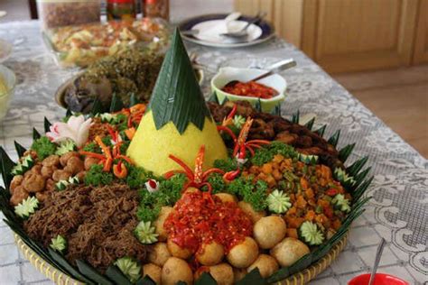 67 best images about Nasi Tumpeng. on Pinterest | Traditional, Javanese ...