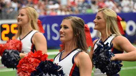 Photos: Ole Miss Rebelettes, Cheerleaders at 2018 Advocare Texas ...