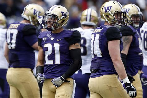 Washington Huskies football recruiting: Sam Vakalahi, Daniel Arias ...