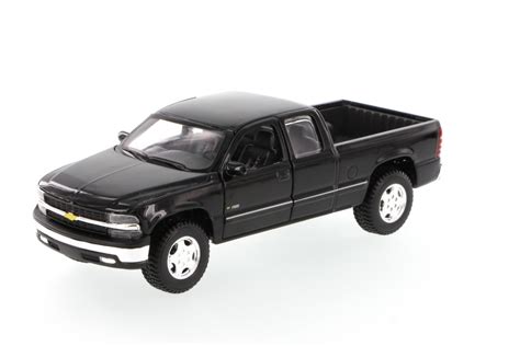 Chevy Silverado Toy Truck - dReferenz Blog