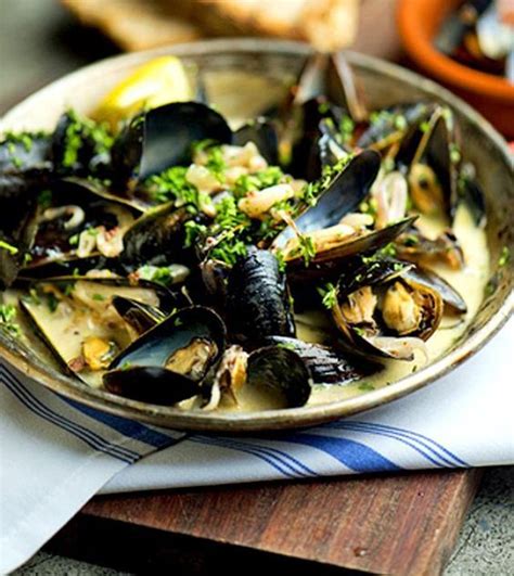 Steamed Mussels in Thai Basil Coconut Sauce | Recipe | Steamed mussels ...