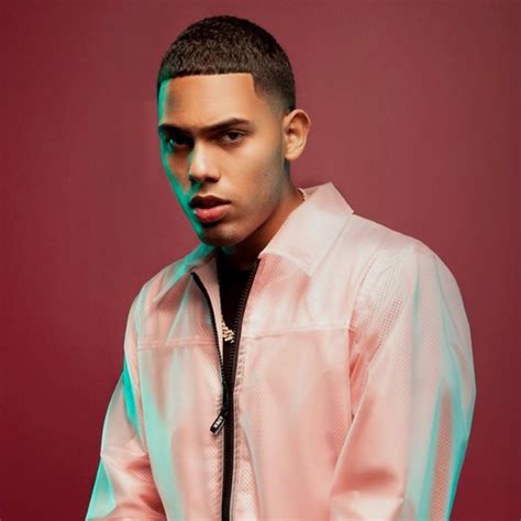 Myke Towers Lyrics, Songs, and Albums | Genius