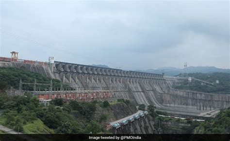 Why Sardar Sarovar Dam Has Faced Protests Like 'Jal Satyagraha' For ...