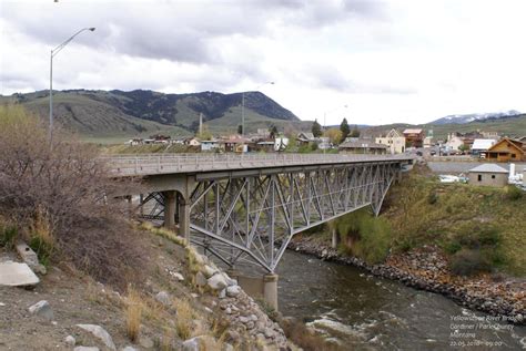 Yellowstone River Bridge (Gardiner, 1930) | Structurae