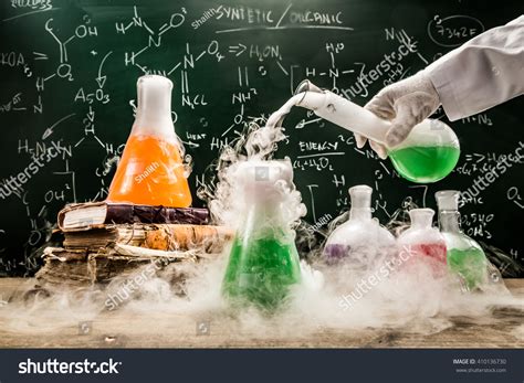 435,344 Science Experiment Stock Photos, Images & Photography ...