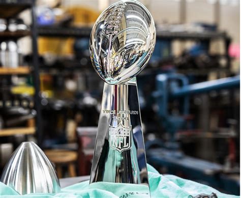 vince-lombardi-trophy - MINING.COM