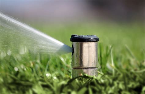 Benefits of Pop-Up Sprinklers for Lawns and Gardens | Grekkon