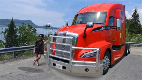 Indian Truck Driver in USA Details her Rs 2.5 Crore Kenworth – VIDEO ...