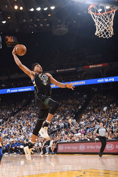 Giannis Antetokounmpo Dunk Wallpapers - Top Free Giannis Antetokounmpo ...