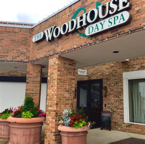 Spa Services | Fort Wayne, IN | Woodhouse Spa