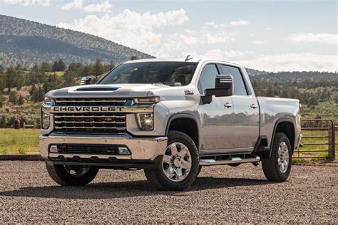 GM Releases Fix For Incorrect 2022 Chevy Silverado HD Shocks