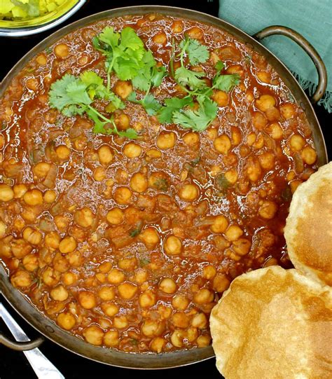 The Best Chana Masala (Indian chickpeas) - Holy Cow Vegan