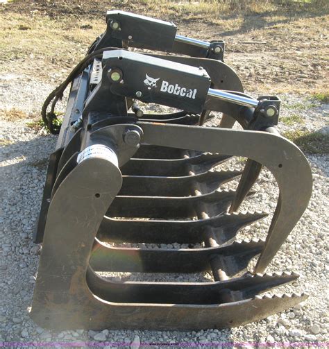 2009 Bobcat root grapple bucket in Valley Center, KS | Item H9377 sold ...