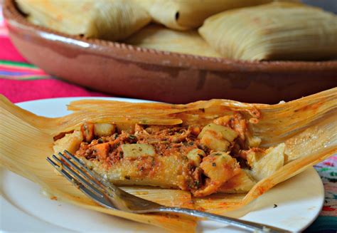 Tamales de Pollo Auténticos de Mexico | Tamales de pollo, Auténtica ...