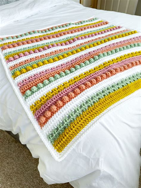 Yasmin Blanket Pattern - Free Crochet Pattern - Truly Crochet