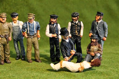 mikes marvellous models and miniatures: 16mm and g scale figures in resin