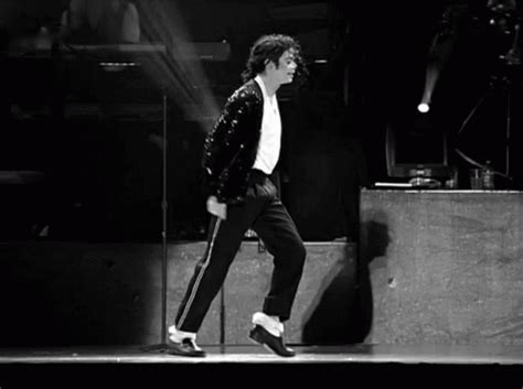 Michae Jackson Moon Walk GIF – Michae Jackson Moon Walk – Ищите GIF ...