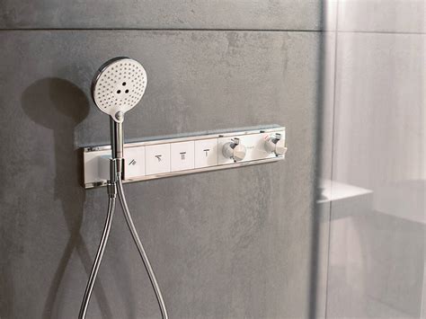 Thermostatic mixers for your shower | hansgrohe INT