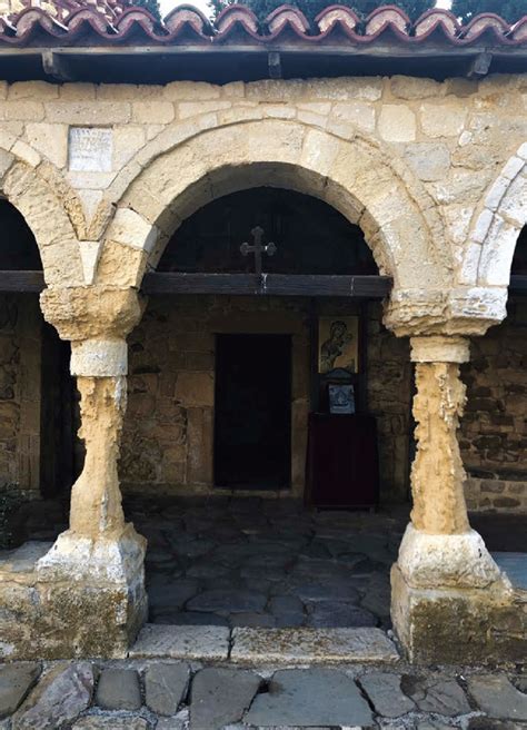 11 The eroded columns of the portico as symbolic image of the church ...