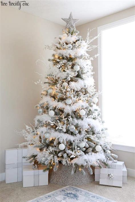 10 Best White Christmas Decor Ideas for a Winter Wonderland at Home