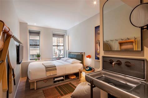 Hotel with Bunk Beds NYC | Moxy NYC Times Square