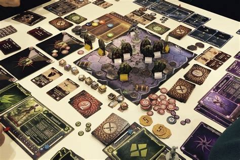 Gloomhaven Board Game | Info Page | Board Game Halv