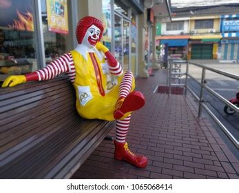 Mrronald Mcdonalds Mascot Phuket Town Thailand Stock Photo 1065068414 ...