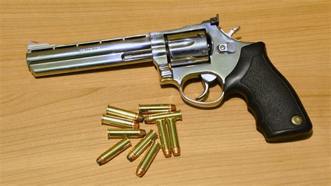 Slika:Taurus revolver 869 .357 magnum.JPG - Wikipedija, prosta ...