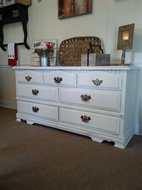 White dresser – The Rustic Willow