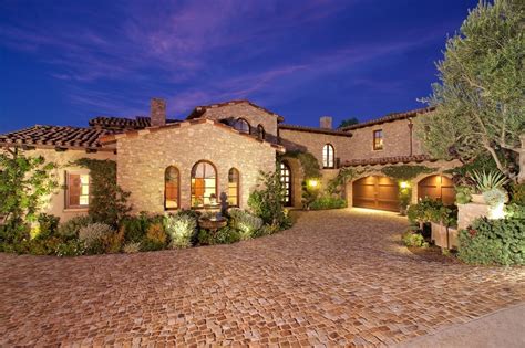 Luxury Tuscan Style House (Interior & Exterior Pictures) - Designing Idea