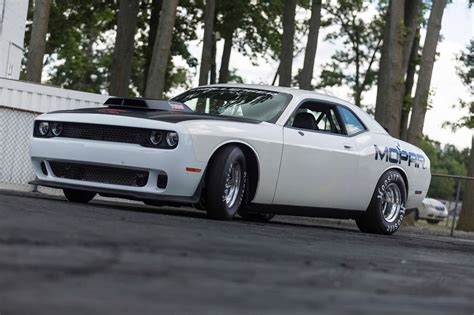 Dodge Challenger Drag Pak - Car Body Design