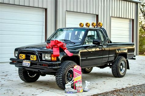 1985 Toyota SR5 Pickup Is a Blast From the Past…or From the Future ...