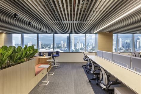 Mercantil Banco Offices - Panama City | Office Snapshots