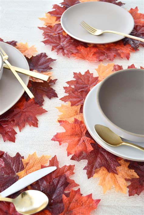 Easy DIY Thanksgiving Leaf Placemats • theStyleSafari