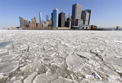 Hudson River freezes as Manhattan is encased in worst ice for a decade ...