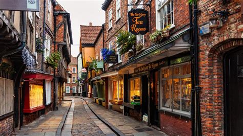 What to see and do in York: The Shambles, Harry Potter’s Diagon Alley ...