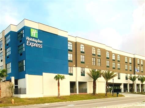 Holiday Inn Express Gulfport Beach Hotel by IHG