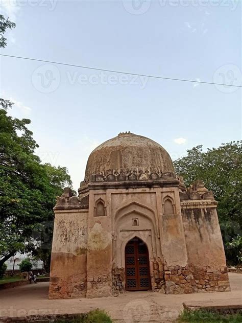 firoz shah tughlaq tomb architecture 9742756 Stock Photo at Vecteezy