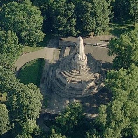 Bismarck Monument in Hamburg, Germany (Bing Maps)