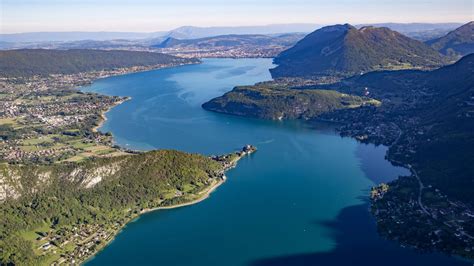 Les meilleurs sentiers pour faire de la randonnée à Annecy - Enfin Trouver