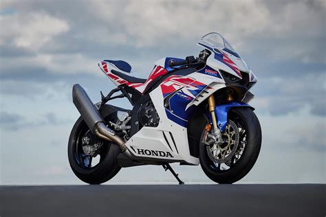 2022 RR-R vs 2021 RR-R | Honda CBR 1000RR Forums