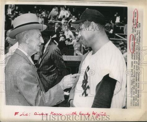 1959 Press Photo Dickie Kerr with Early Wynn of Chicago White Sox Base ...