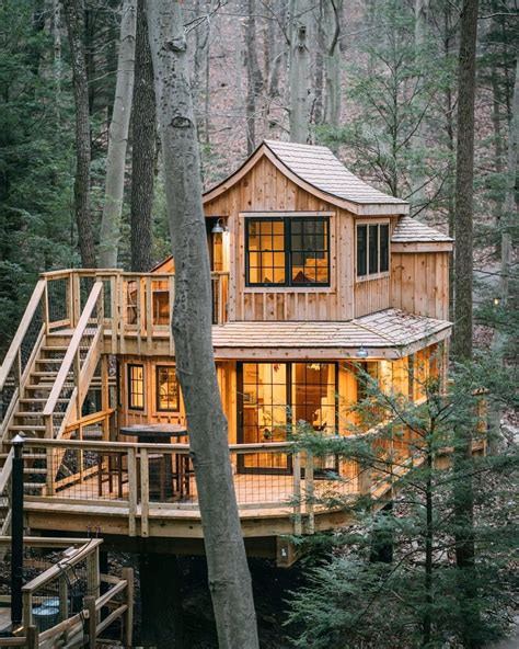 Hocking Hills Treehouse Cabins