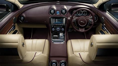 Jaguar XJ Parchment seats Bordeaux upper facia in Semi-Aniline Leather ...