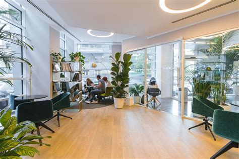 5 Ways to Ensure You Have an Eco-Friendly Office