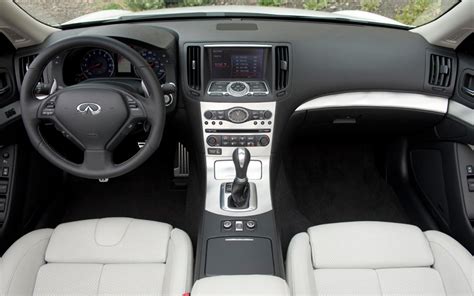 2011 Infiniti G37 Sedan Review