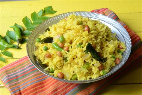 How to make Poha – Recipe, Ingredients, Methods and Tips - Breakfast ...