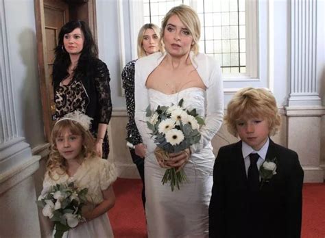 Emmerdale set for 'explosive' Dingle wedding as Chloe's due date ...